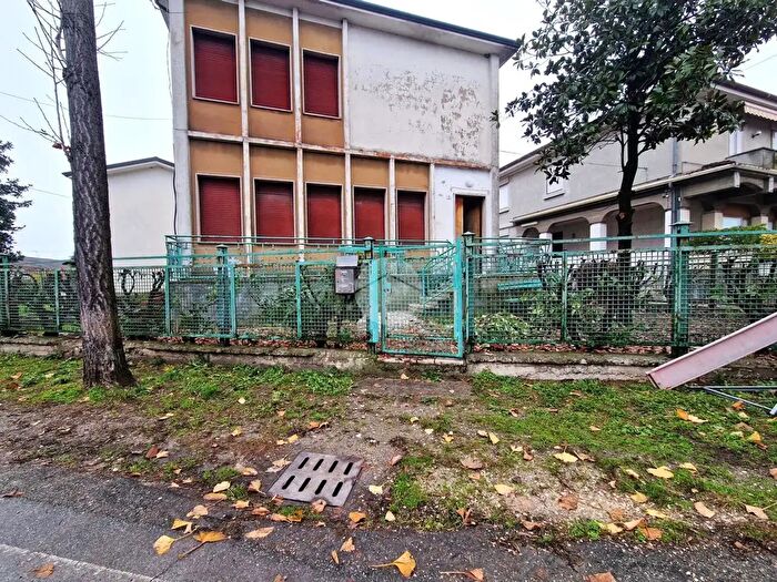 Casa con 5 locali in vendita in Via Guglielmo Marconi, Bagnolo San Vito