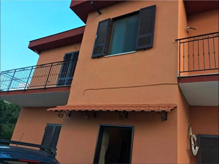 Casa trilocale in vendita in Contrada Chiano, Tocco Caudio
