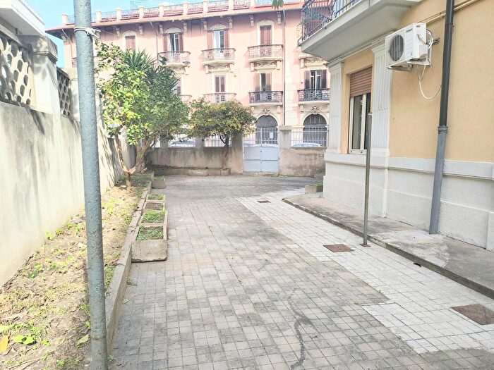 Appartamento quadrilocale in affitto in Messina