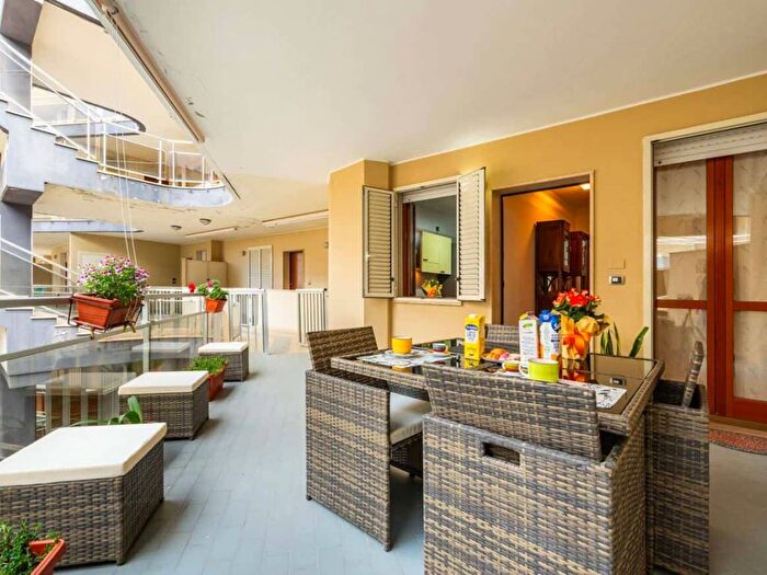 Appartamento trilocale in affitto in Via Rodolfo Morandi, Mercede Calabona, Alghero