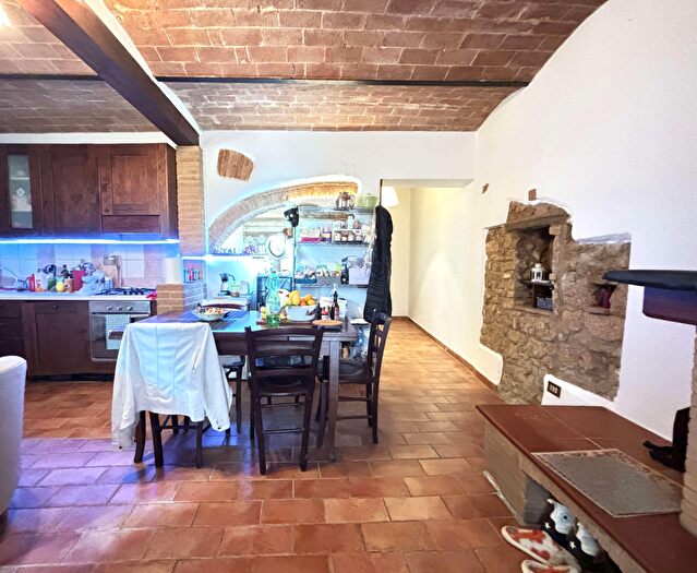 Casa quadrilocale in vendita in San Frediano, Casciana Terme Lari