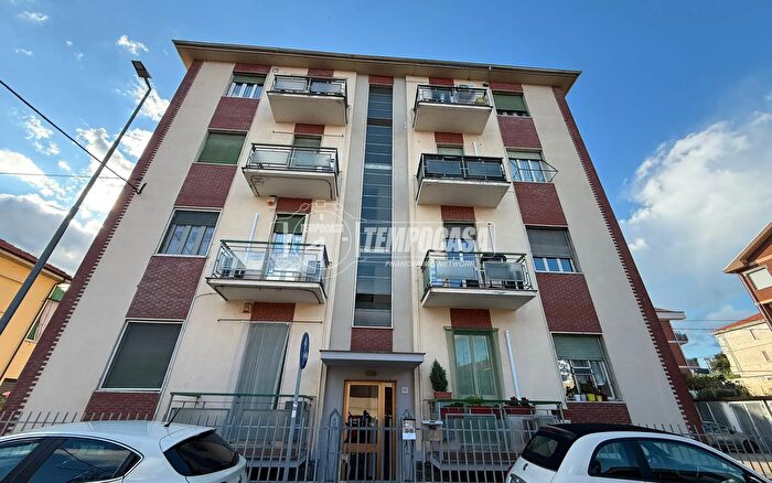 Appartamento trilocale in vendita in Via Luigi Gastaldi, Asti