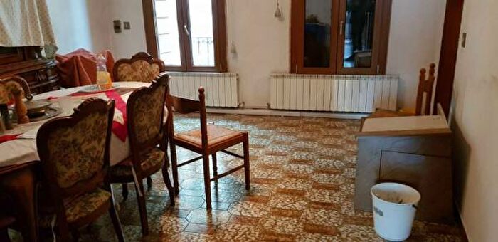 Casa con 6 locali in vendita in Via Capitello Albrizzi, Mira