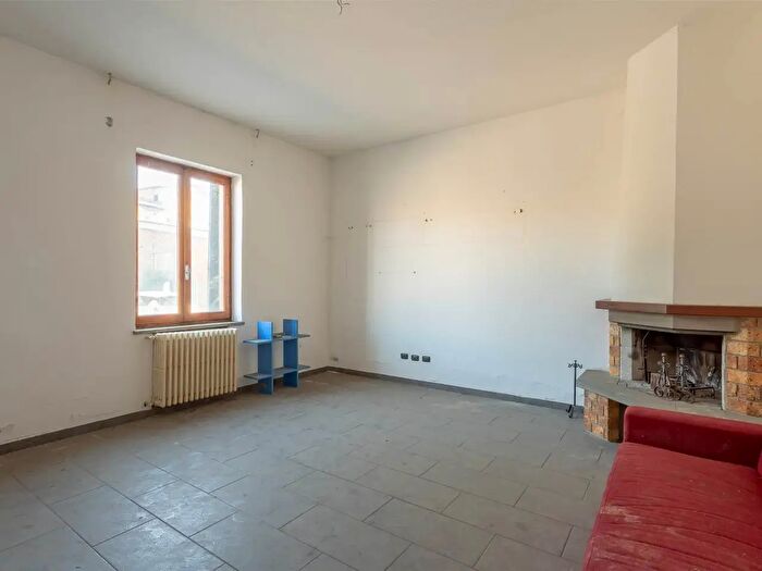 Casa quadrilocale in vendita in Via dei Bassi, Signa