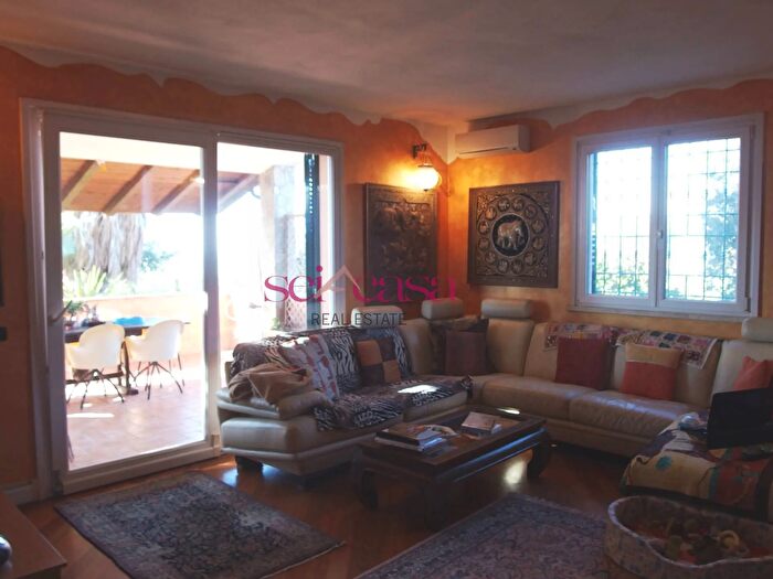 Casa con 10 locali in vendita in Zona Grancia, Grosseto