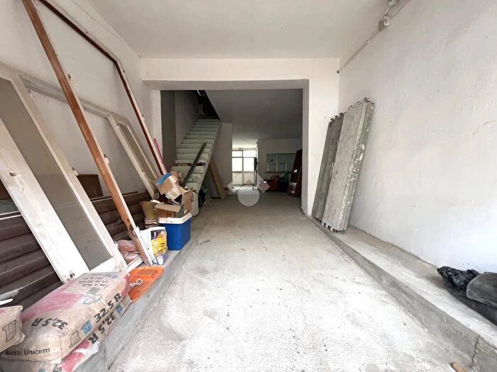 Appartamento bilocale in vendita in Via Martiri di Sutri, Oristano