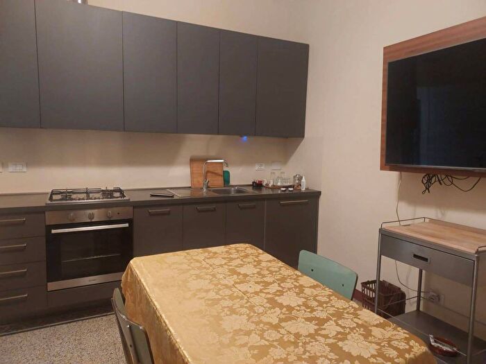 Appartamento trilocale in affitto in Via Telemaco Signorini, Santa Viola, Bologna