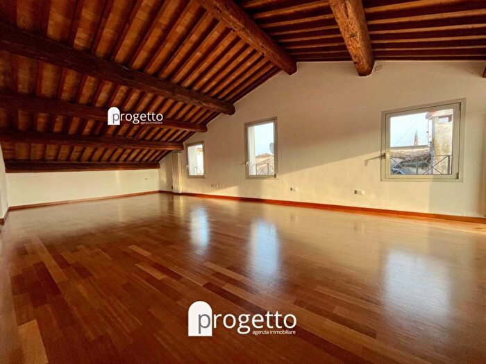 Appartamento quadrilocale in affitto in Centro Storico, Vicenza