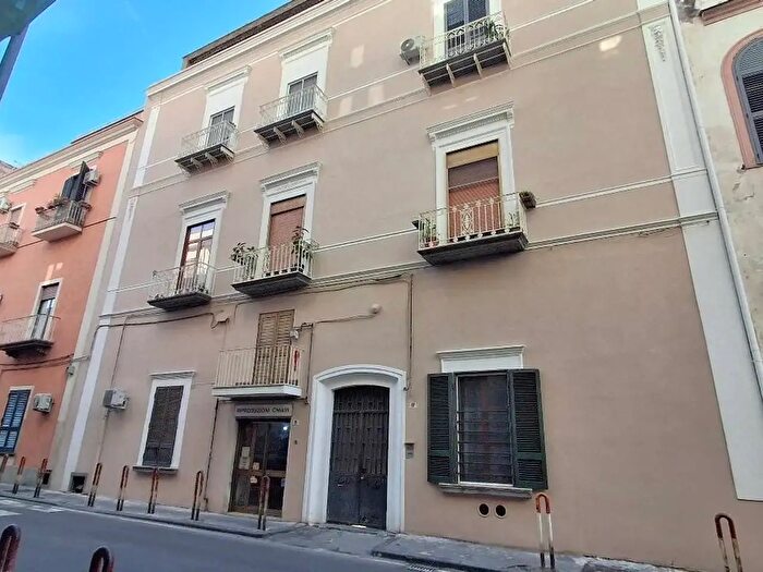 Appartamento con 5 locali in vendita in Traversa Maresca, Torre Annunziata