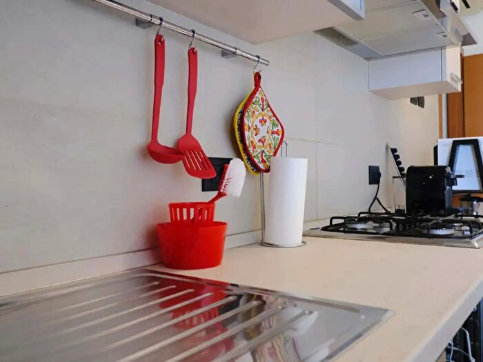 Appartamento monolocale in affitto in Via Corno di Cavento, Milano