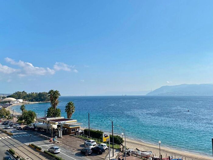 Appartamento con 6 locali in affitto in Viale della Libertà, Libertà, Messina