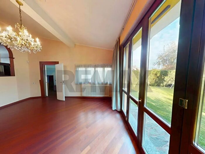 Casa con 5 locali in vendita in Via Aurelia, Cassina De Pecchi