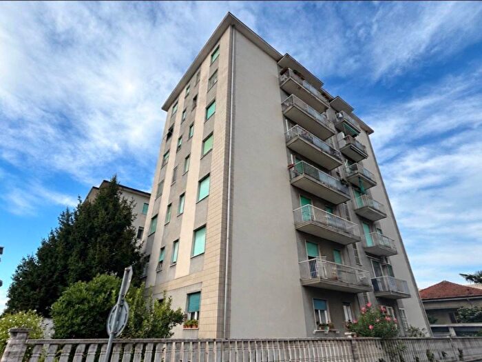 Appartamento bilocale in vendita in Via Pietro Toselli, Bresso