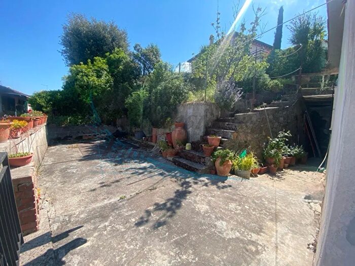 Casa quadrilocale in vendita in Piazza Antonio Gramsci, Rosignano Marittimo