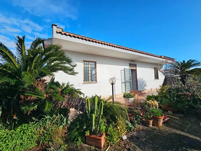 Casa quadrilocale in vendita in Via Gaetano Donizzetti, Anzio