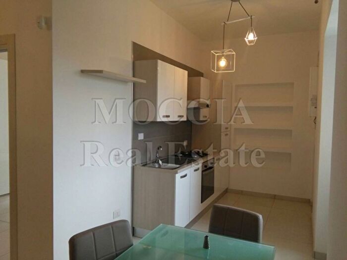 Appartamento bilocale in affitto in Viale Giulio Douhet, Reggia di Caserta, Caserta