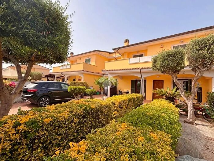 Casa quadrilocale in vendita in Via Rea Silvia, Anzio