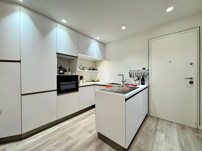 Appartamento trilocale in vendita in Calle Malanni, Chioggia