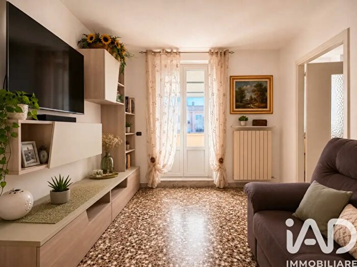 Appartamento con 6 locali in vendita in Via Brigata Regina, Martina Franca