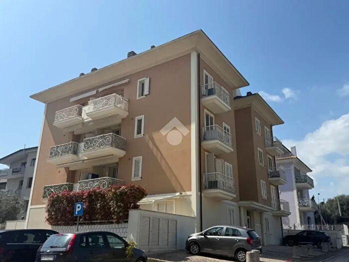 Appartamento trilocale in vendita in Via Don Milani, Alba Adriatica