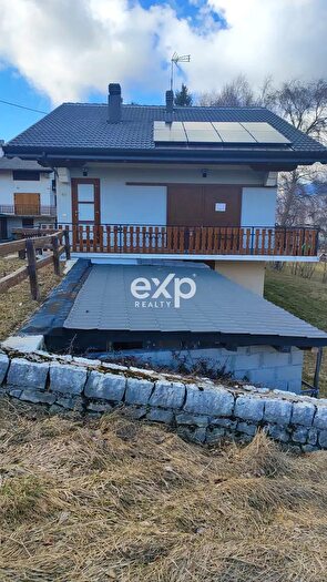 Casa con 10 locali in vendita in Roana