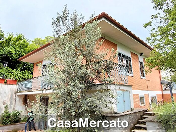 Appartamento trilocale in vendita in delle Rose, Rocca Di Papa