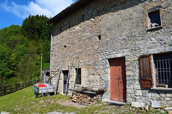 Casa bilocale in vendita in Via Monte Menna, Oltre Il Colle