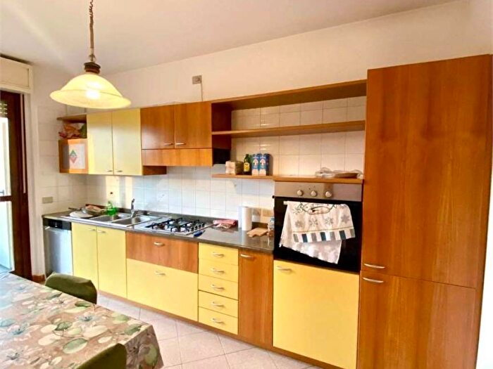 Appartamento trilocale in affitto in Via della Clementina, Celadina Boccaleone, Bergamo