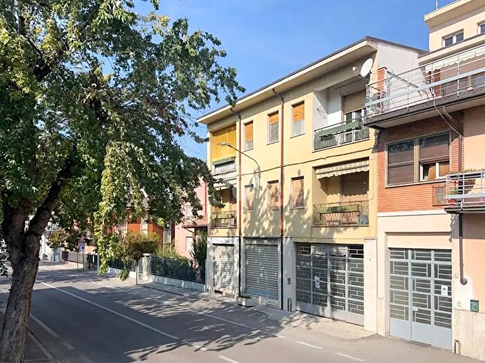 Appartamento trilocale in vendita in Via Emilia, Broni