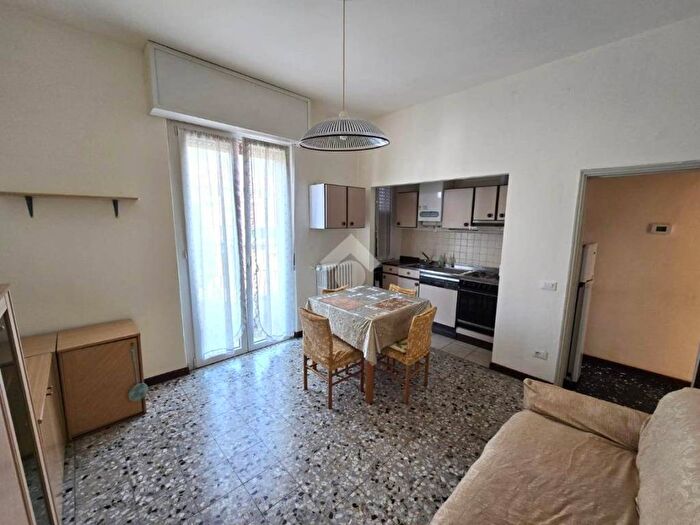 Appartamento bilocale in affitto in Via Sandro Camasio, Bovisasca, Milano