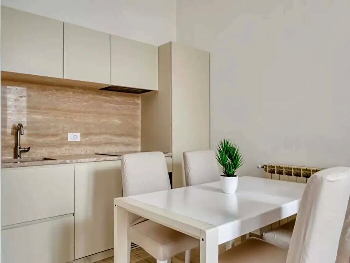Appartamento monolocale in affitto in Via Vallarsa, Milano