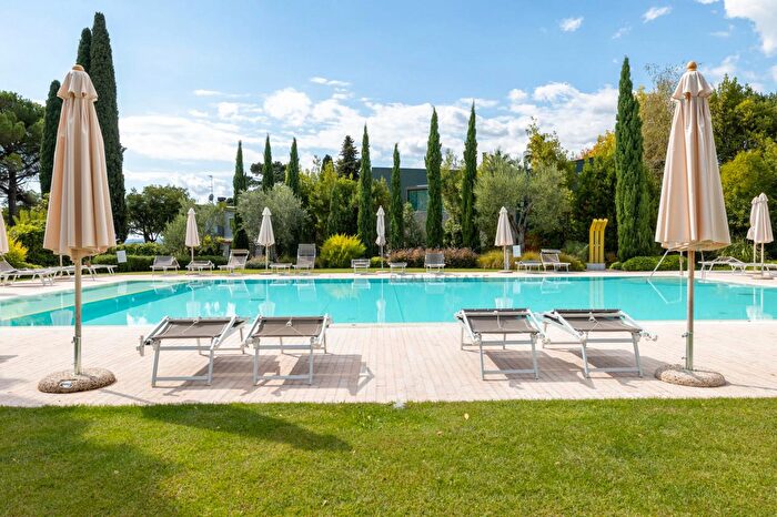 Appartamento bilocale in vendita in Viale Ugo Foscolo, Toscolano Maderno