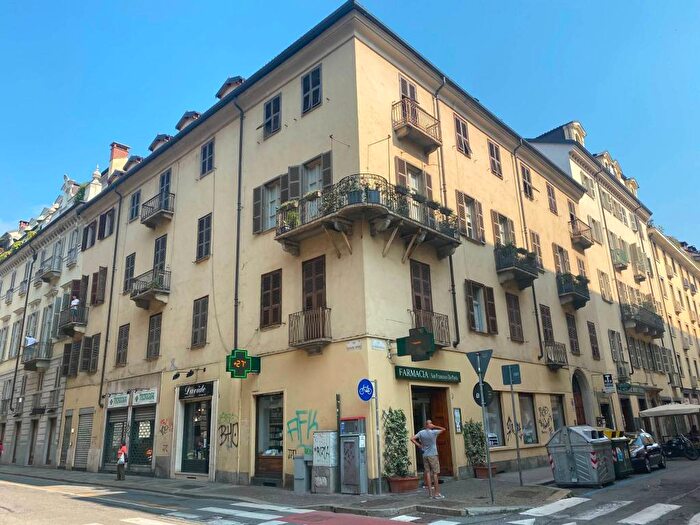 Appartamento bilocale in affitto in Via San Francesco di Paola, Via Roma, Torino