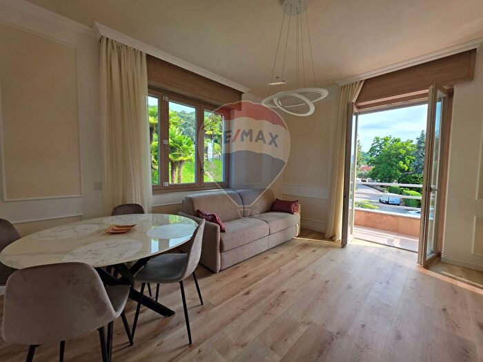 Casa quadrilocale in vendita in Via alle Zappe, Lesa