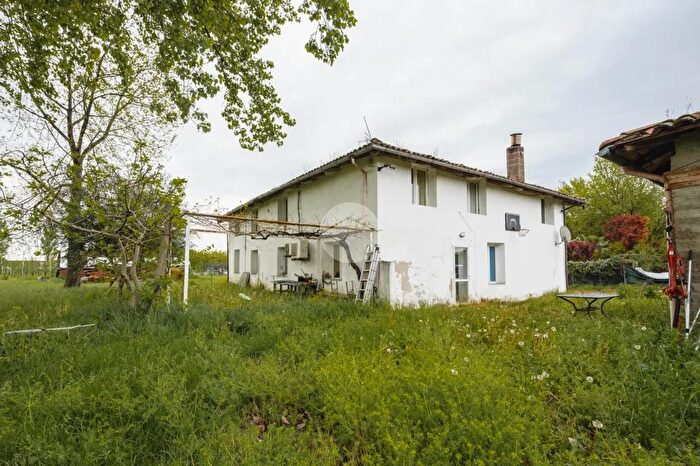 Casa con 5 locali in vendita in Via Papa Giovanni XXIII, Valsamoggia