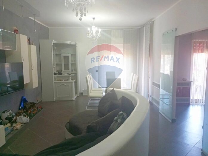 Appartamento con 7 locali in vendita in Via Giunta, Randazzo