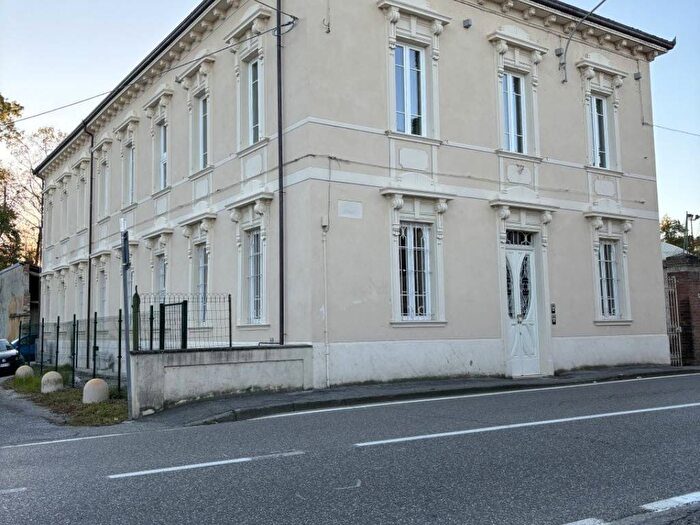 Appartamento monolocale in affitto in VIA ROMA, Centro, Colorno