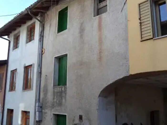 Casa quadrilocale in vendita in Fagagna