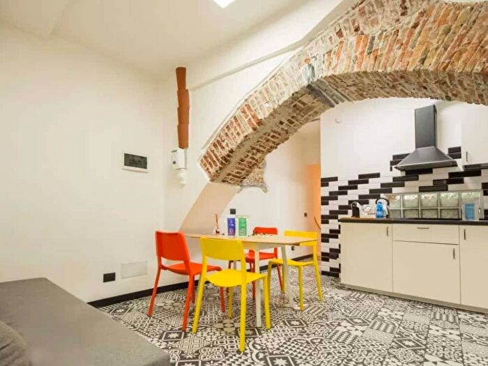 Appartamento trilocale in affitto in Vicolo Chiuso Gelsa, Molo, Genova