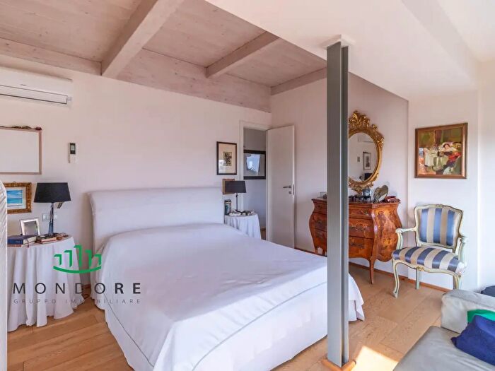 Appartamento con 5 locali in vendita in Via San Donato, Granarolo DellEmilia