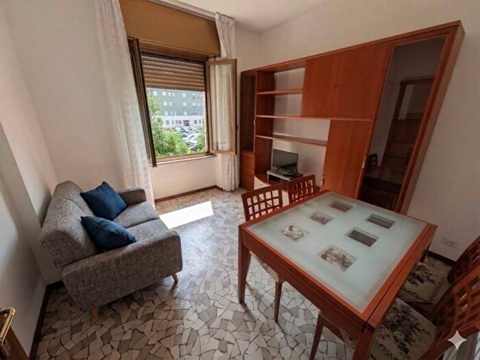 Appartamento bilocale in affitto in Via Gioacchino Murat, Dergano, Milano