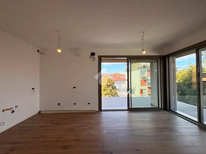 Appartamento quadrilocale in vendita in Via Gino Vendemini, Rimini