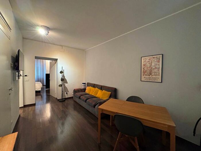 Appartamento bilocale in affitto in Via Ruggero di Lauria, Sempione, Milano