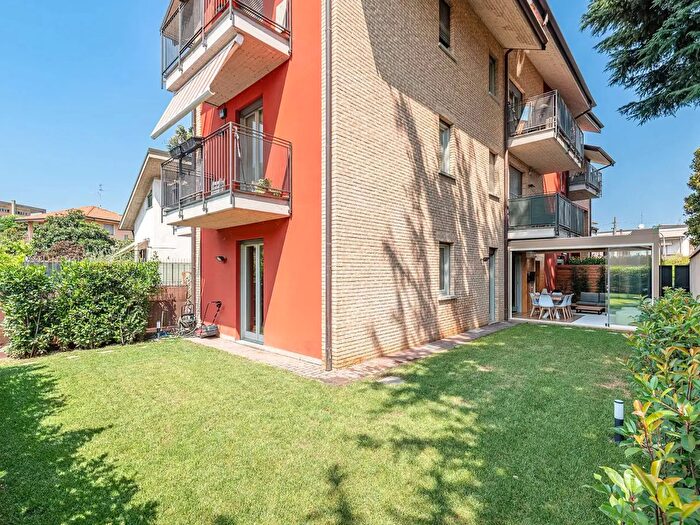 Appartamento trilocale in vendita in Via Bertacciola, BovisioMasciago