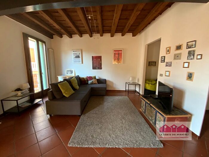 Appartamento bilocale in affitto in Contrà Santi Apostoli, Vicenza