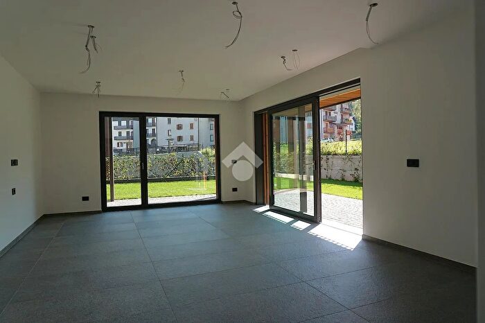 Appartamento trilocale in vendita in Via Pradel, Andalo