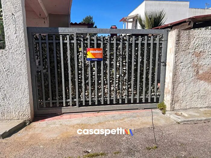 Casa trilocale in vendita in Via delle Triglie, Torricella