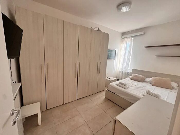 Appartamento trilocale in affitto in Mura del Molo, Genova