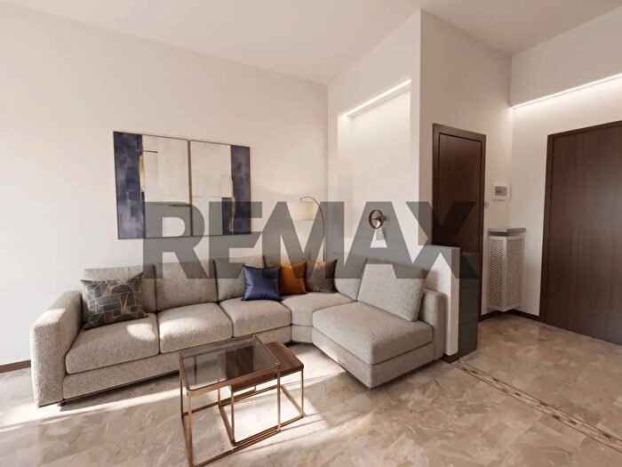Appartamento trilocale in vendita in Via XXV Aprile, Arese