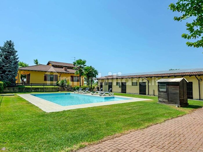 Casa con 6 locali in vendita in Via Rosa Luxemburg, Spinetta Marengo, Alessandria
